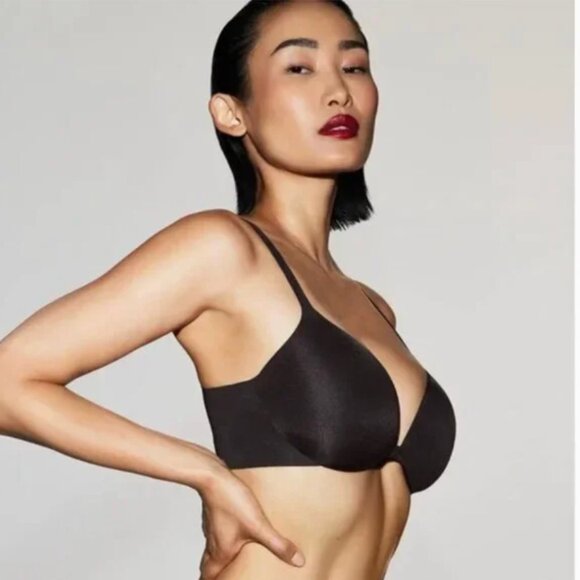 SKIMS NWT ultimate collection push up plunge bra 34D onyx black - Picture 6 of 6